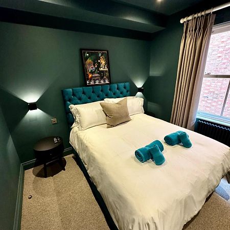 Romeo'S Arch High End Luxury In Centre Of Stratford With Parking Apartamento Exterior foto