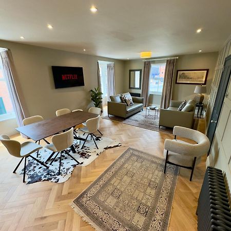 Romeo'S Arch High End Luxury In Centre Of Stratford With Parking Apartamento Exterior foto