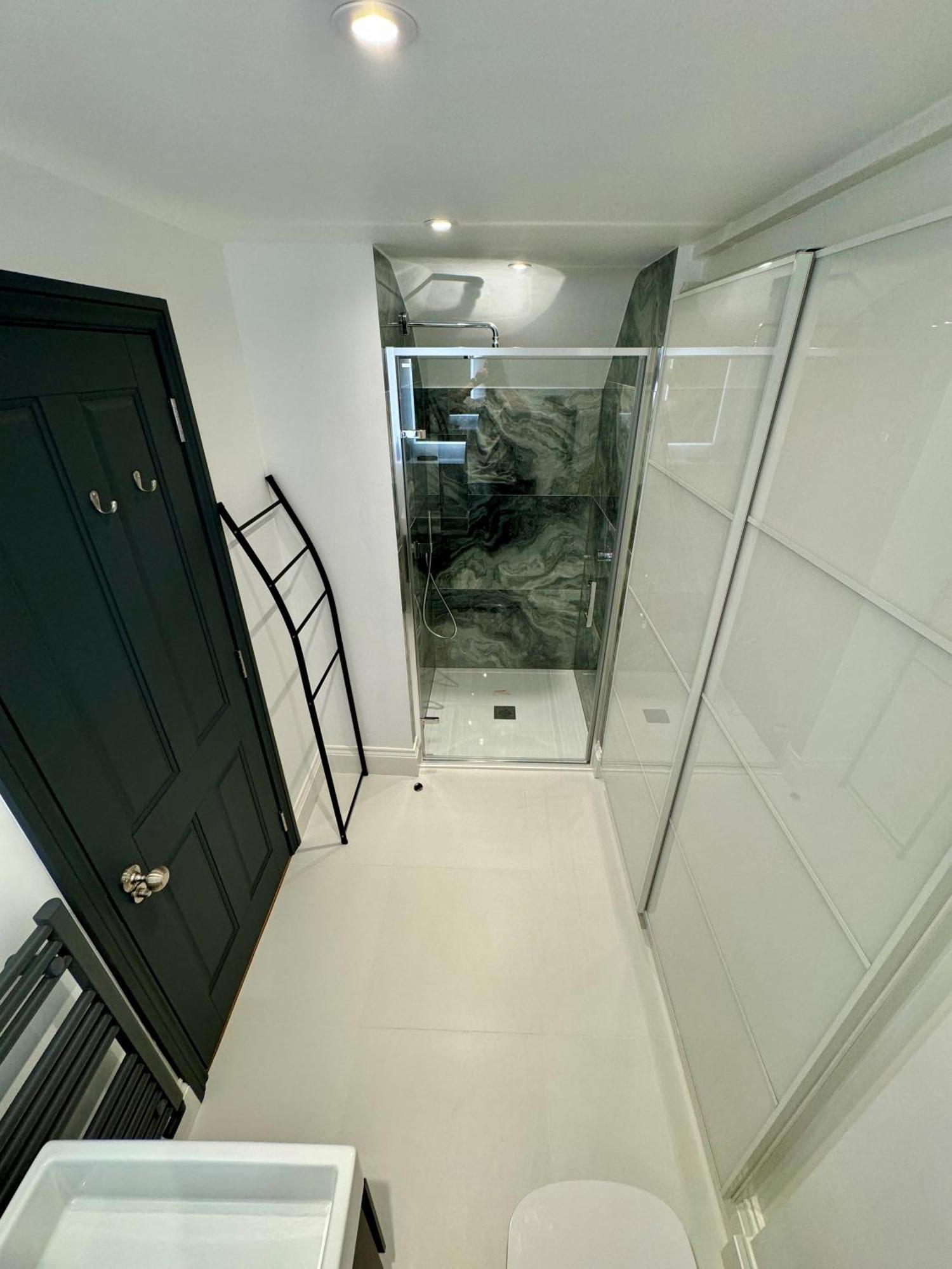 Romeo'S Arch High End Luxury In Centre Of Stratford With Parking Apartamento Exterior foto
