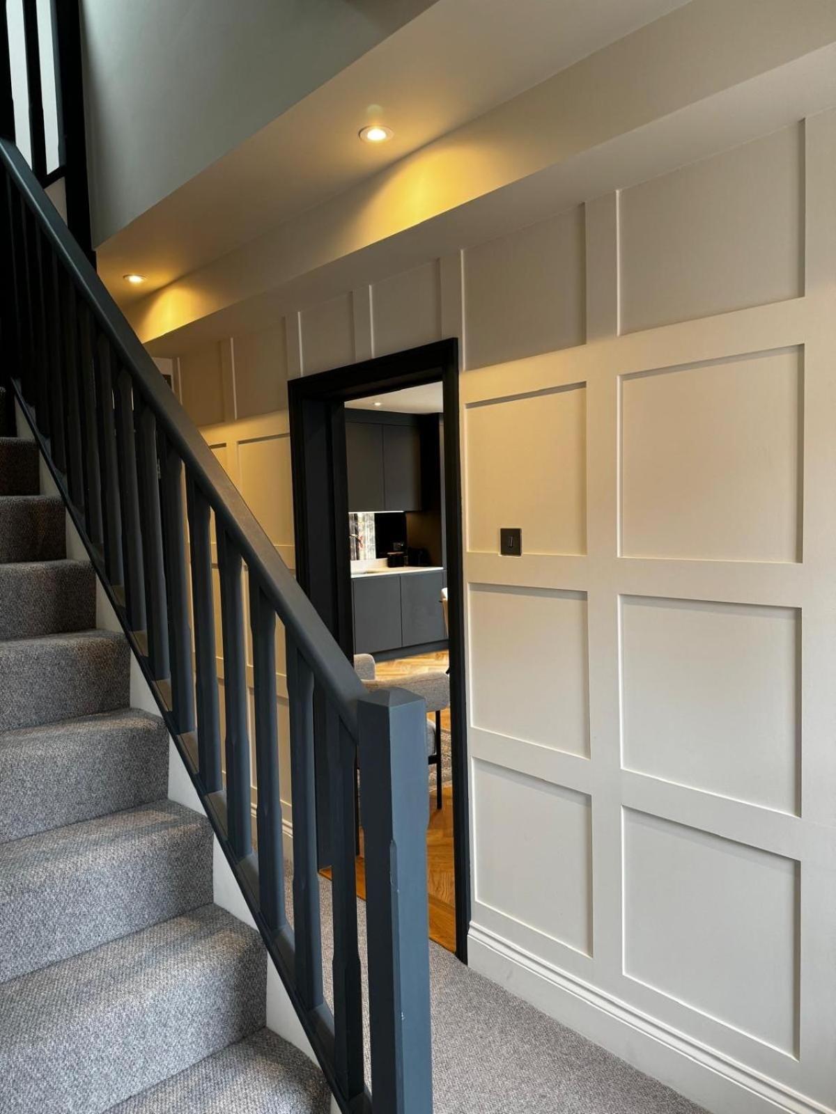 Romeo'S Arch High End Luxury In Centre Of Stratford With Parking Apartamento Exterior foto